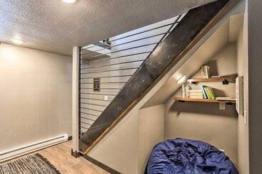 Modern Lead Cabin W/ Private Hot Tub & Fireplace!