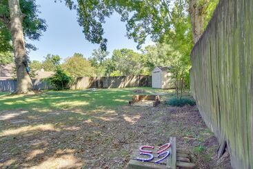 Ocean Springs Home W/ Fire Pit & Game Room!