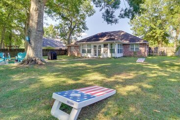 Ocean Springs Home W/ Fire Pit & Game Room!