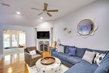 Ocean Springs Home W/ Fire Pit & Game Room!
