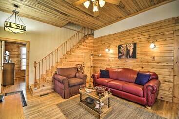 Pet Friendly Cody Home   Walk To Main Street!