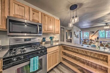 Pet Friendly Ruidoso Home W/ Deck & Forest Views!