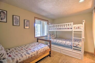 Sunriver Home W/ Hot Tub & 8 Sharc Passes