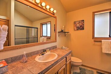 Sunriver Home W/ Hot Tub & 8 Sharc Passes