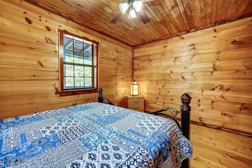 بيت ريفى Private Broken Bow Cabin W/ Hot Tub + Gazebo!