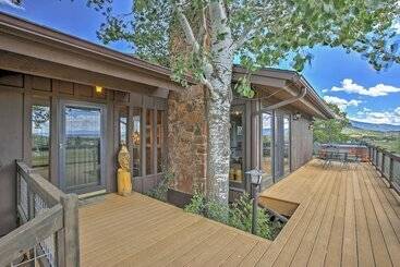 Steamboat Springs Home W/ Hot Tub + Mtn Views