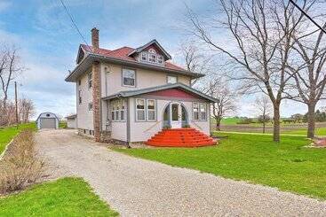 Relaxing Waterloo Retreat W/ Orchard View!