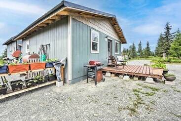 Secluded Kenai Peninsula Cottage In Ninilchik