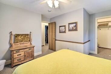 بيت ريفى Spacious Home W/ Deck On Lake Chetek!