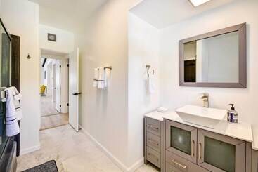 Stylish Palm Springs Home W/ Private Pool & Spa!