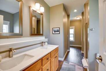 Vivid Home On Red Lodge Mountain Golf Course!