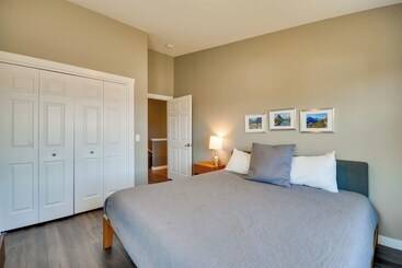 Vivid Home On Red Lodge Mountain Golf Course!