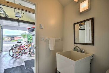 Waterfront Seaside Beach Home W/ Views & Hot Tub!