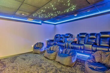 茅舍 Albrightsville Home W/ Custom Home Theater