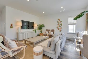 Сельский дом Beach House Right Off 30 A W/ Golf Cart!