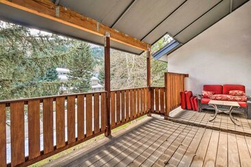 Bright Eagle Vail Escape W/ Deck + Mtn Views!