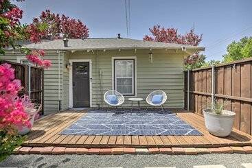 4 Mi To Dtwn: Dallas Gem W/ Furnished Patio