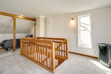 Updated Minneapolis Home In Howe Neighborhood!