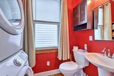 Cincinnati Home W/ Deck & Private Hot Tub!