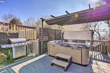 Cincinnati Home W/ Deck & Private Hot Tub!