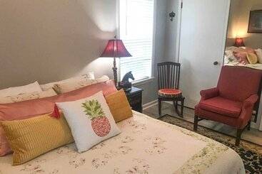 Coastal Escape W/ Yard, Walk 1 Mile To Texas A & M