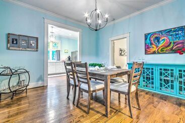 Colorful Cottage W/ Deck ~ 5 Mi To Downtown!