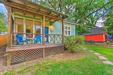 Colorful Cottage W/ Deck ~ 5 Mi To Downtown!