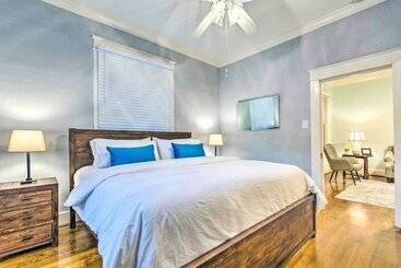 Colorful Cottage W/ Deck ~ 5 Mi To Downtown!