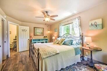 Cozy Home W/ Media Room: Short Walk To Taos Plaza!