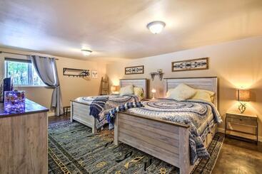 Cozy Home W/ Media Room: Short Walk To Taos Plaza!
