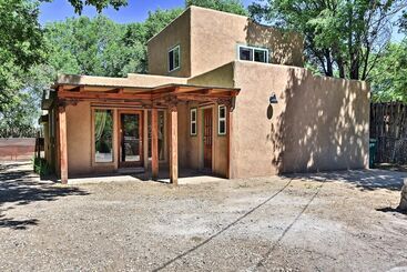 Cozy Home W/ Media Room: Short Walk To Taos Plaza!