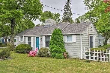 Cozy  Sea Street Cottage    1 Mile To Ferry Boats!