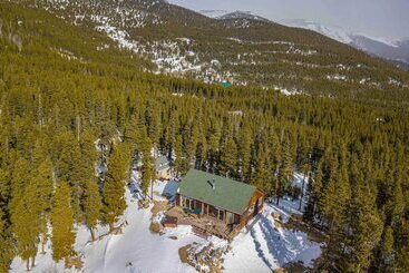 Cozy St. Mary S Escape: Mtn Views, Hot Tub & Sauna