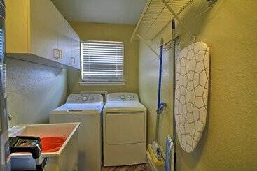 Del Rio Home W/ Lake Access & Boat Storage!