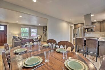 Family Friendly Redmond Getaway: Walk To Dtwn