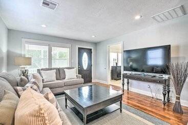 ~ 1 Mi To Pier, Fishing & Beaches: Galveston Home!