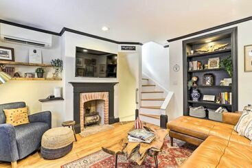 Historic Home W/ Garden: Walk To Center City!