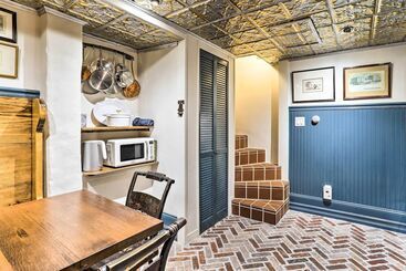 Historic Home W/ Garden: Walk To Center City!