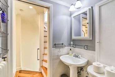 Historic Home W/ Garden: Walk To Center City!