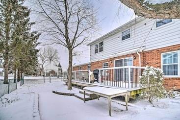Lake Geneva Home With Grill < 2 Miles To Beach!