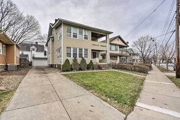 Lakewood Home W/ Yard ~ 8 Mi To Cleveland!