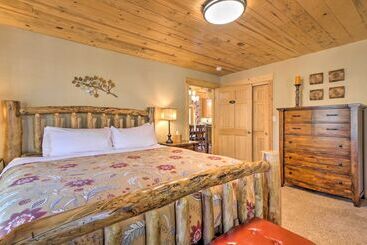 Luxury 4 Br Cabin: 2 King Suites On Shuttle Route