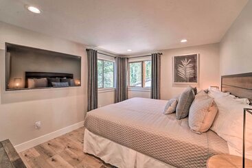 Luxe Reno Chalet W/ Mountain View: 3 Mi To Skiing!
