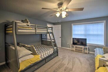 Modern Family Home ~ 10 Mi To Ski Cranmore Mtn!