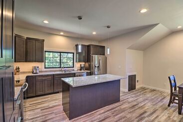 Modern Kalispell Retreat: 37 Mi To Glacier Np