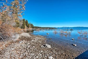 Modern Lakeside Cabin: Walk To Dock & Tahoe City