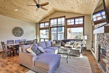 Mtn View Fraser Home W/ Hot Tub   Near Skiing!