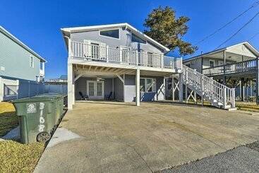 Myrtle Beach Duplex Home W/ Deck + Fire Pit!