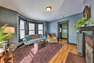 کلبه Newly Renovated Home Close To Dtwn Lawrence!