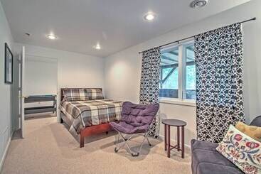 Nice Galena Home W/ Huge Patio, Hot Tub & Fire Pit